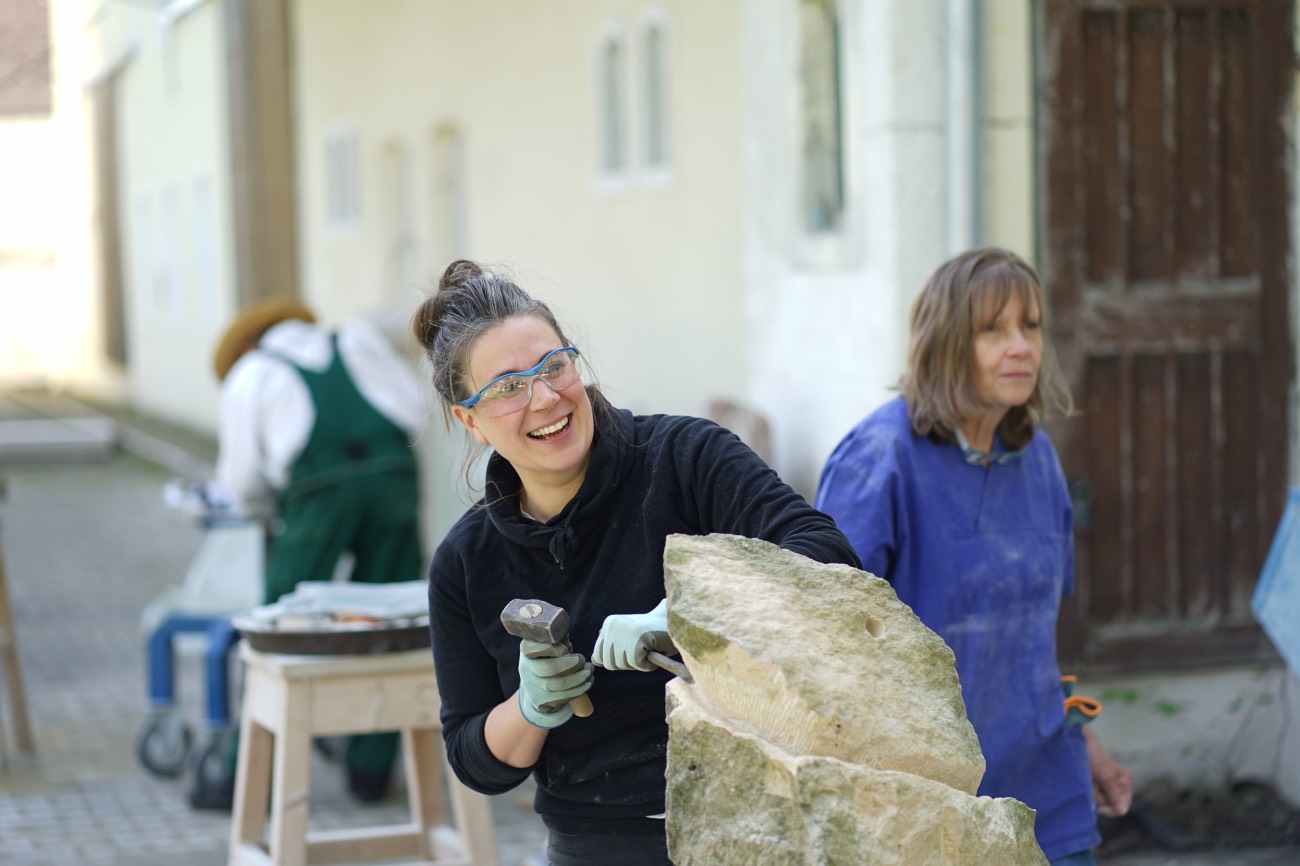 natursteine, grab, grabstein, fk natursteine, franziska kreipl-poller, bildhauerkurs, waldkraiburg, Mühldorf am Inn, Heldenstein, Ampfing, Wasserburg am Inn